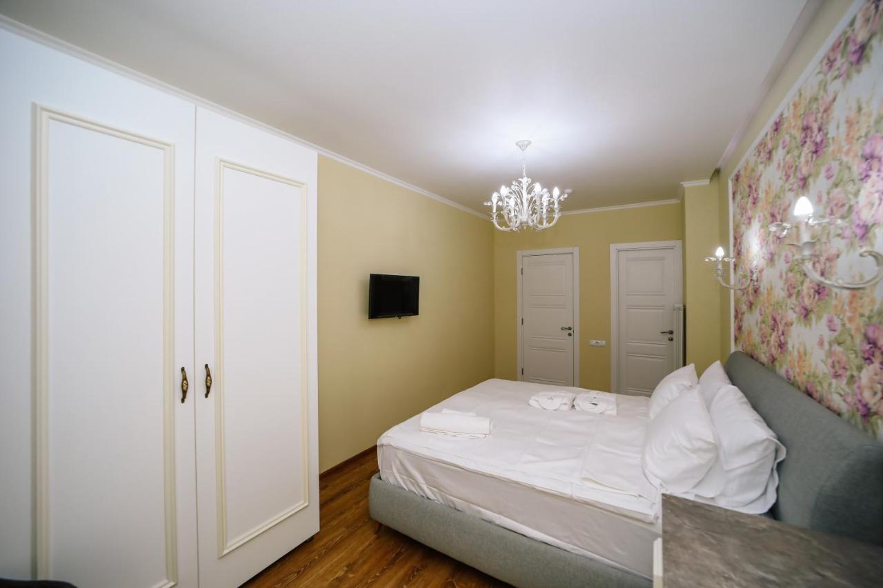 Rose Hotel Vake Тбилиси Экстерьер фото